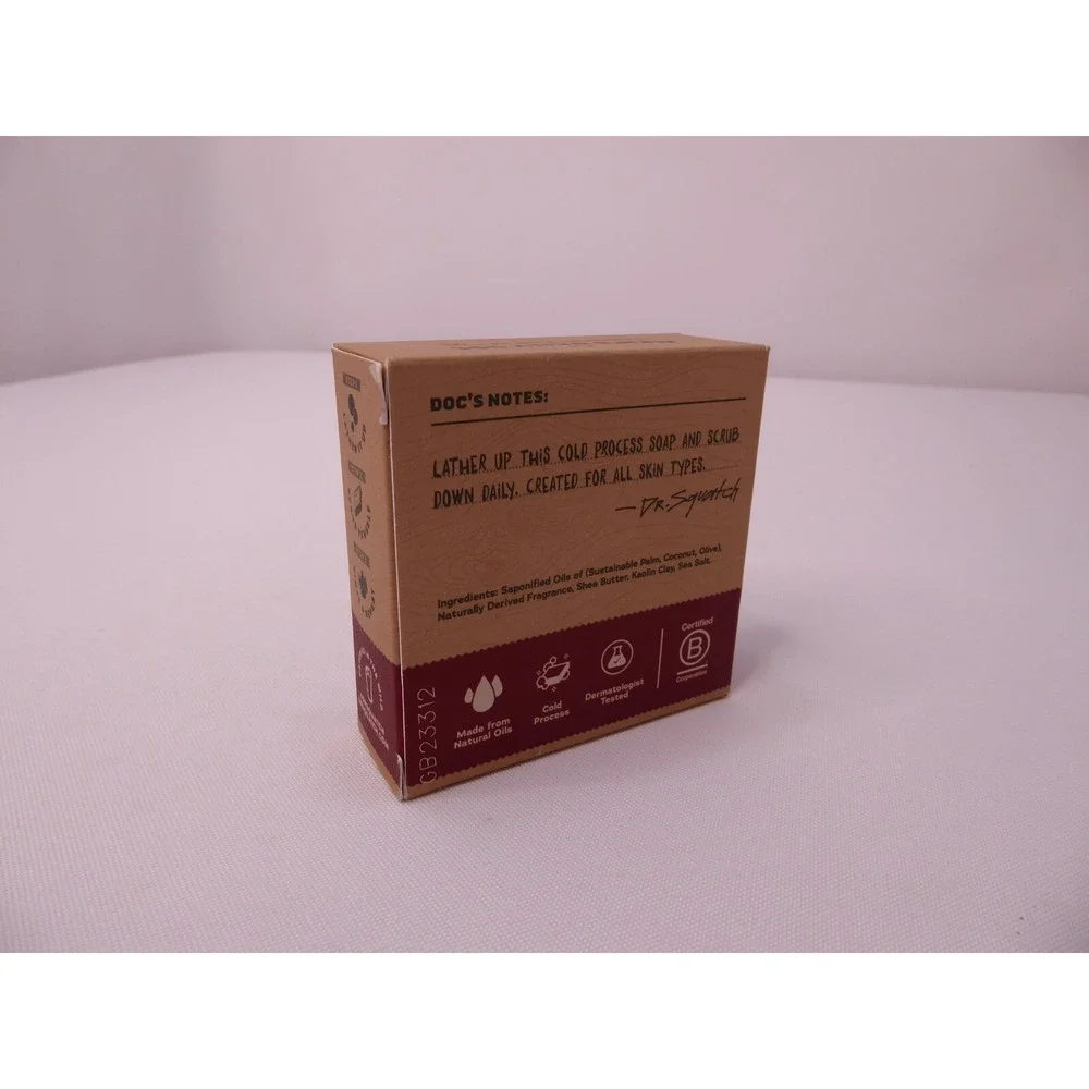 New Dr. Squatch Men's Natural Soap Bay Rum Zero Grit